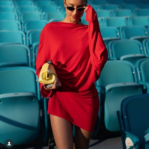 Jacquemus Vibrant Red Long Sleeve Dress - thefunkyskunk.ie Jacquemus Vibrant Red Long Sleeve Dress - thefunkyskunk.ie